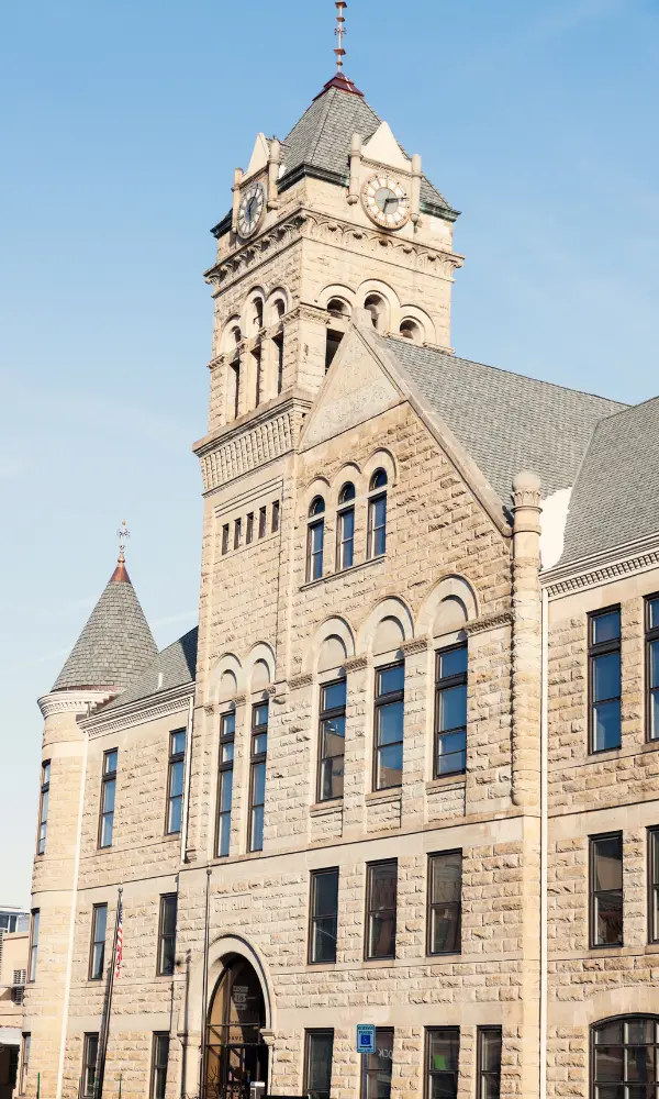 600x1000 City Hall Davenport City Hall